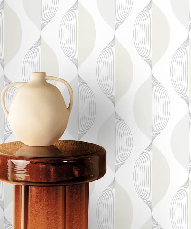 Soft Ivory Wave Harmony Wallpaper