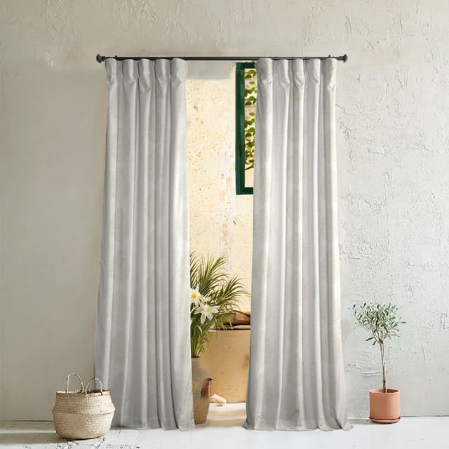 Regal Medallion Elegance Curtain