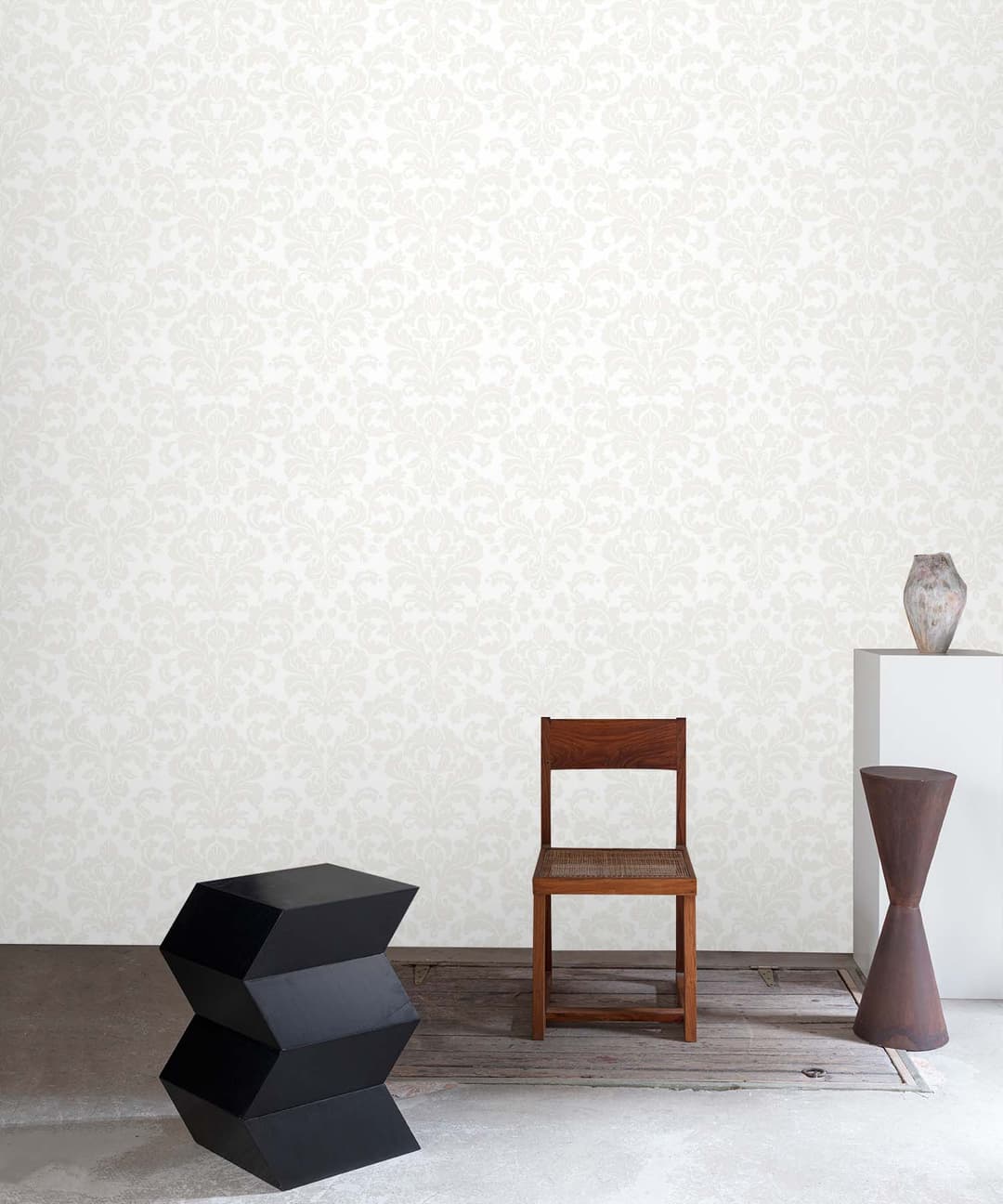 Ivory Elegance Damask Wallpaper