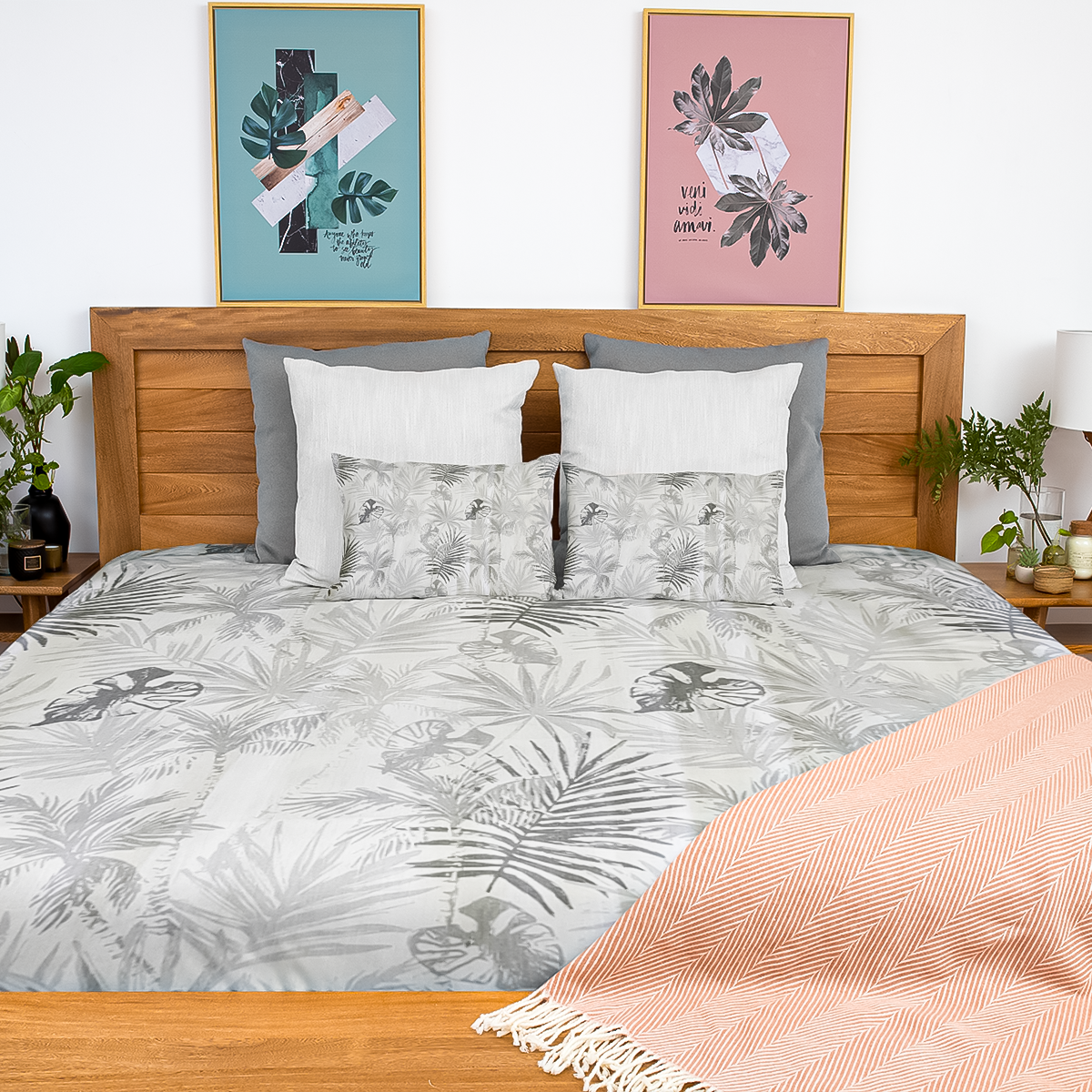 Monochrome Palm Cotton Bedsheet – 300 TC Soft & Breathable Fabric