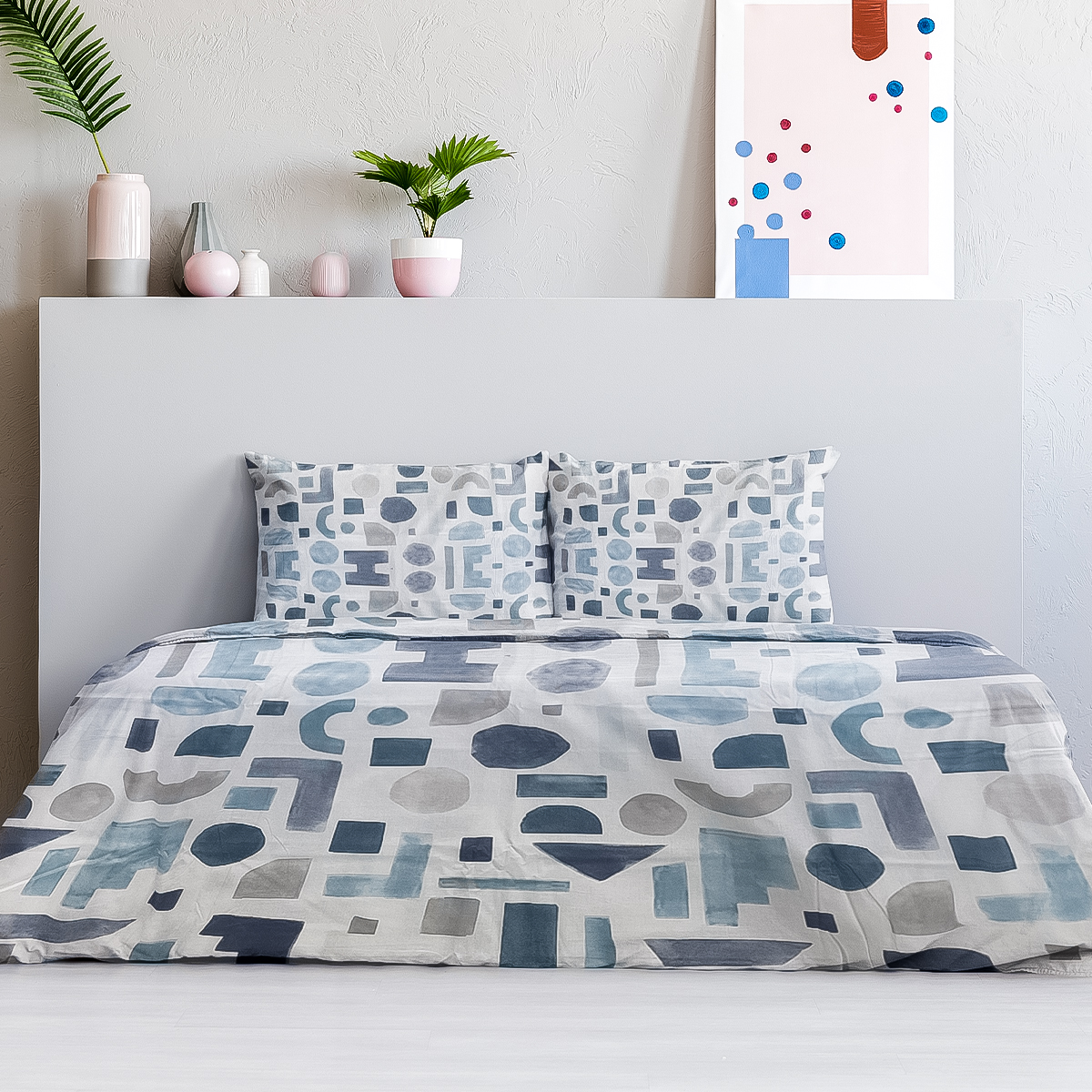 Serene Sky 300 TC Smooth Cotton Bedsheet – 108x108 (Soft Blue & White Floral, Ultra-Breathable & Gentle)
