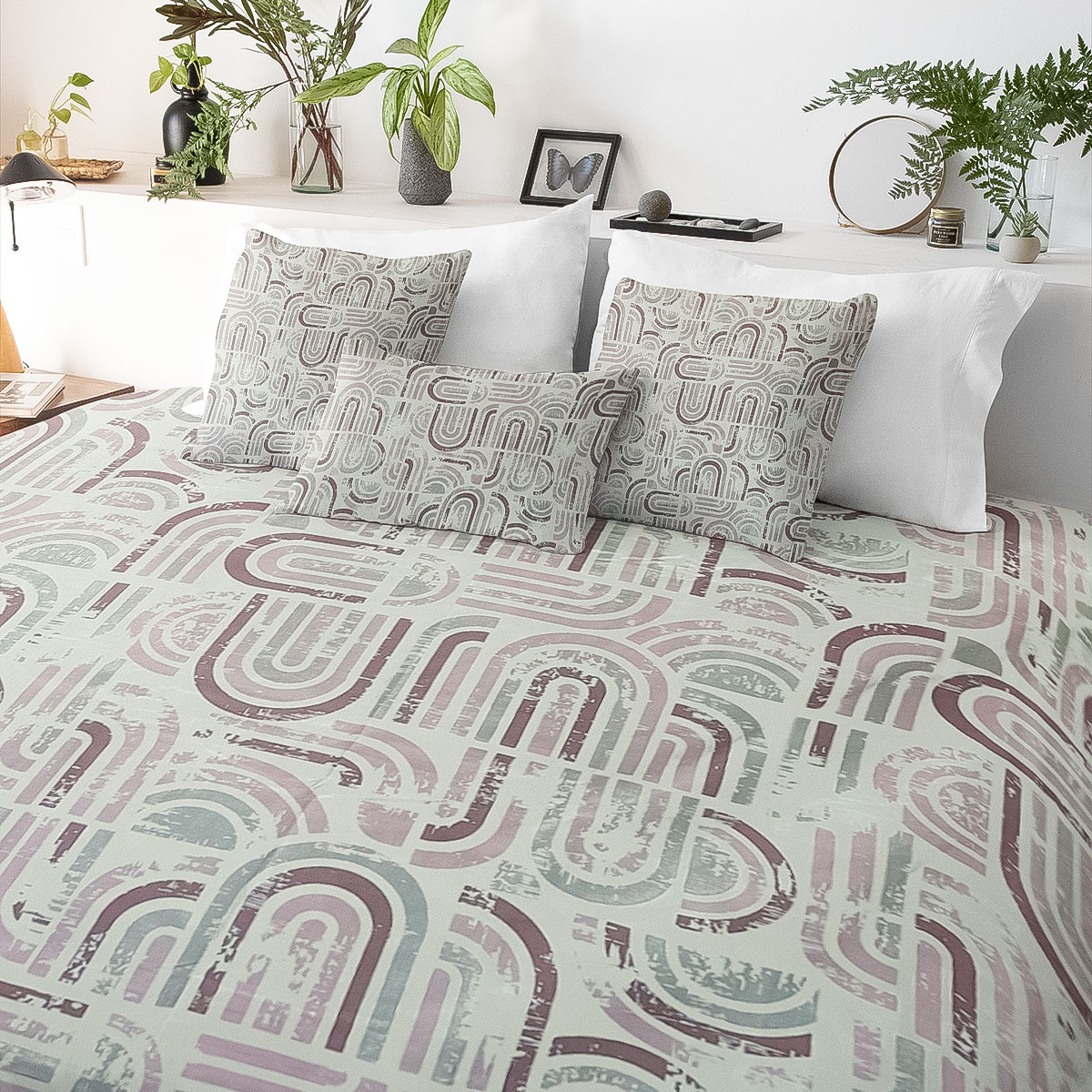 Regal Maze – 300 TC (Modern burgundy & sage geometric design with a plush, premium touch.)